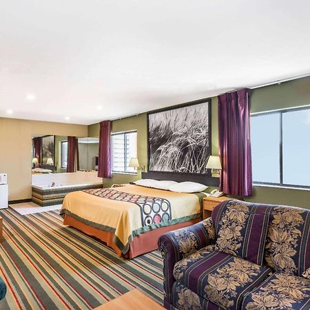ซูเปอร์ 8 บาย วินด์แฮม ชานุต Hotel Chanute ภายนอก รูปภาพ