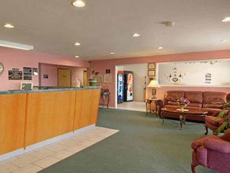 ซูเปอร์ 8 บาย วินด์แฮม ชานุต Hotel Chanute ภายนอก รูปภาพ