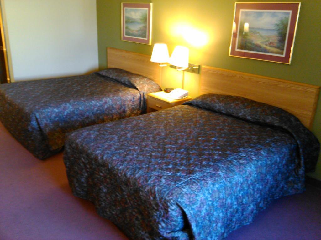 ซูเปอร์ 8 บาย วินด์แฮม ชานุต Hotel Chanute ห้อง รูปภาพ